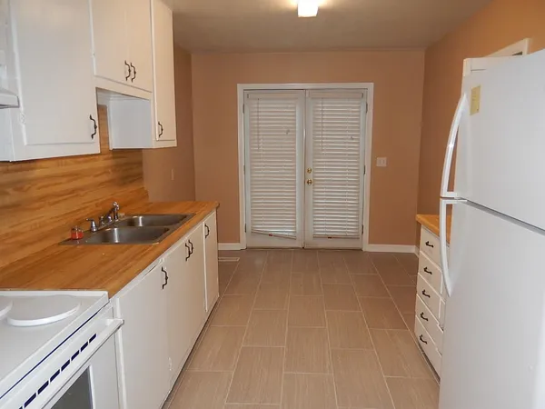 $1,095 | 725 West Washington Street, Quincy, FL 32351