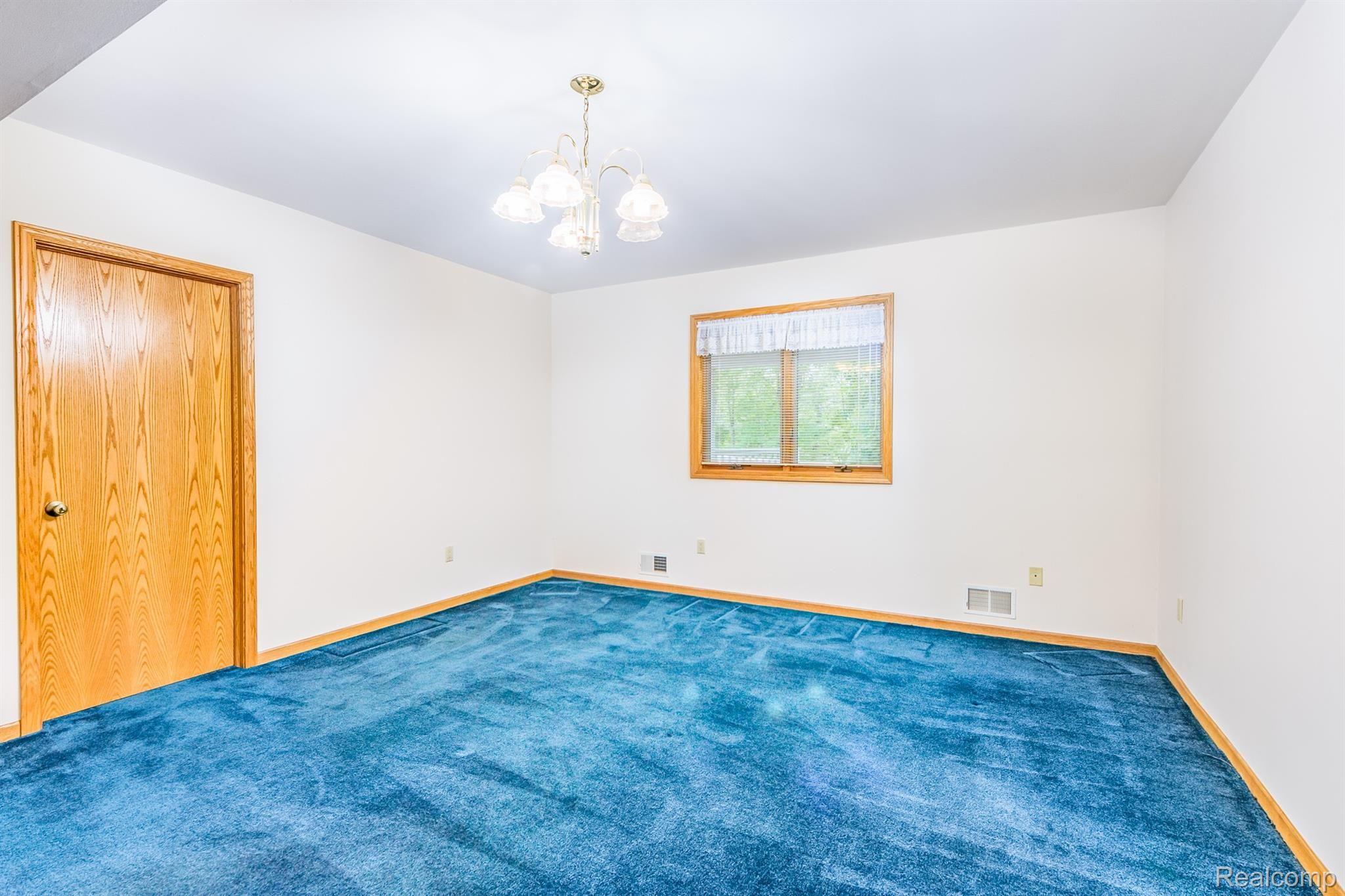 8090 Lee Road Brighton, MI 48116 - Photo 24 of 46 125f.jpg