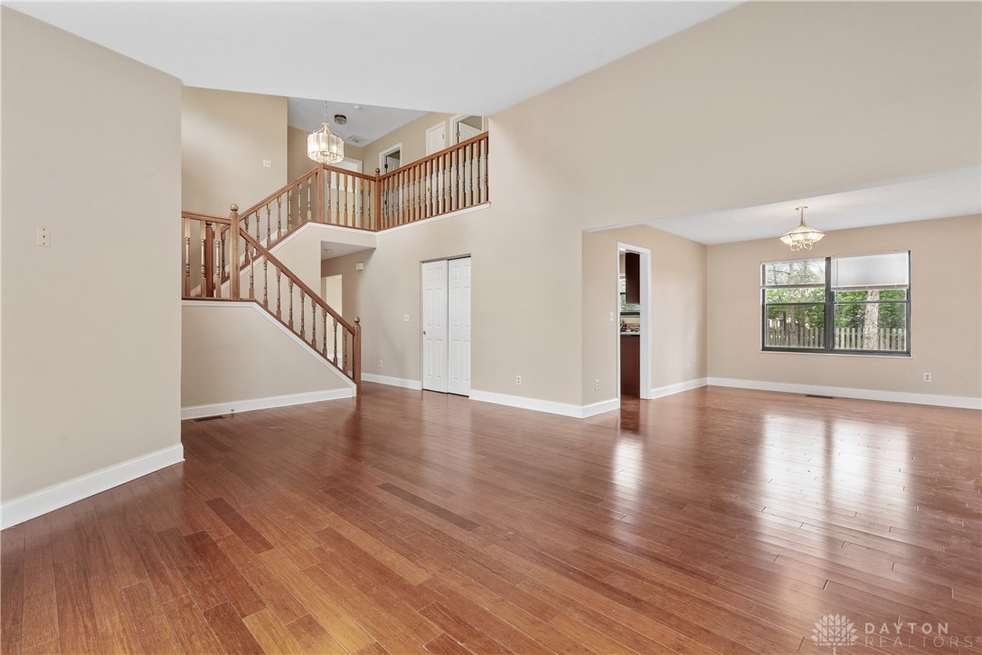 6527 Charlesgate Road Dayton, OH 45424 - Photo 8 of 35