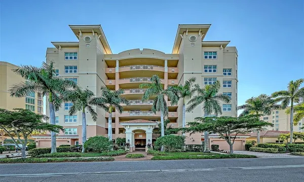 $700,000 | 3621 North Point Road, Unit 403, Osprey, FL 34229