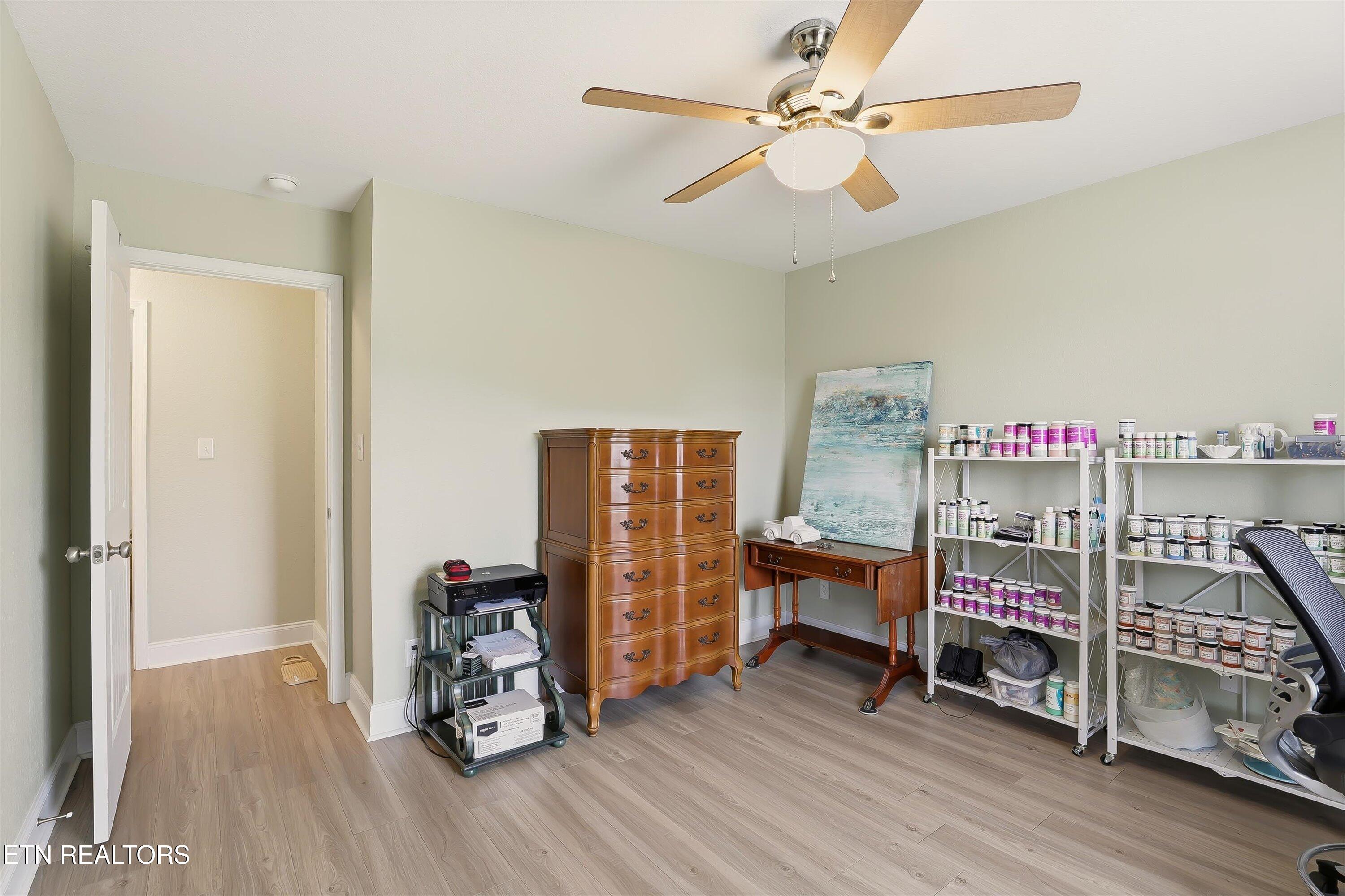 530 Roper Way Walland, TN 37886 - Photo 25 of 29 Bedroom 3