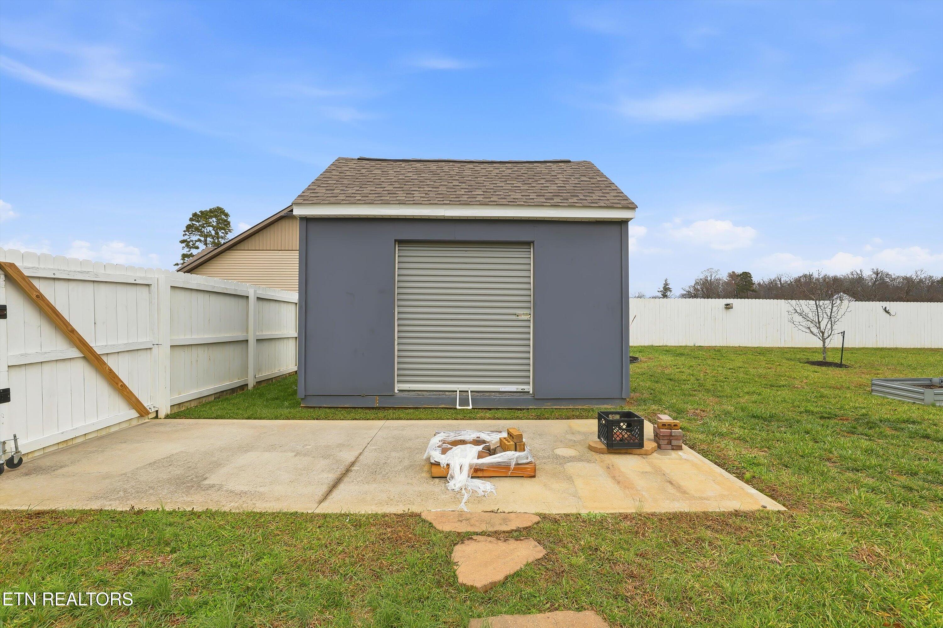 530 Roper Way Walland, TN 37886 - Photo 7 of 29 Storage shed