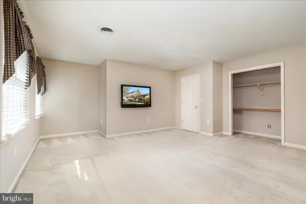 $580,000 | 590 Fulton Drive, Strasburg, VA 22657