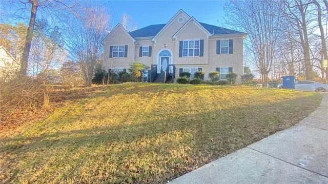 $379,900 | 176 Shoreline Way, Hampton, GA 30228