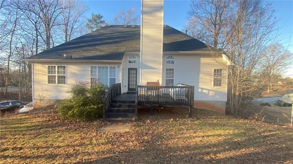 $379,900 | 176 Shoreline Way, Hampton, GA 30228