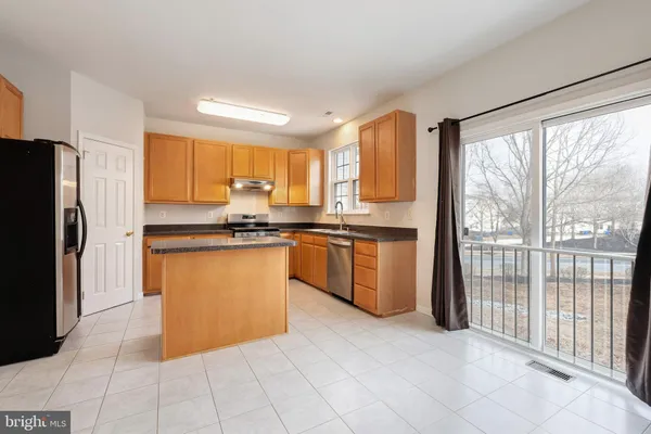 $409,999 | 9704 Memphis Place, Waldorf, MD 20603