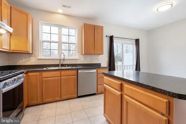 $409,999 | 9704 Memphis Place, Waldorf, MD 20603