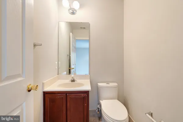 $409,999 | 9704 Memphis Place, Waldorf, MD 20603