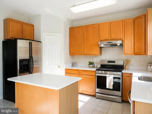 $409,999 | 9704 Memphis Place, Waldorf, MD 20603