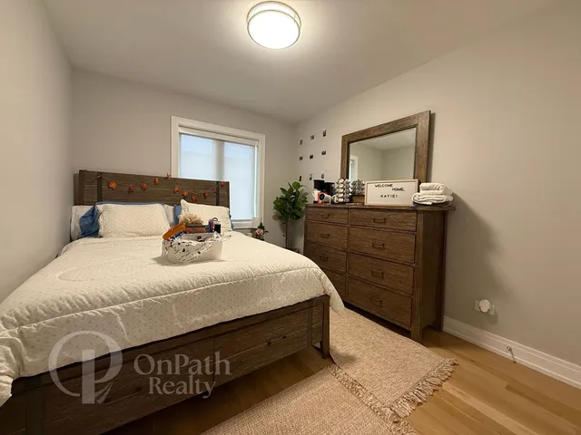 $2,750 | 6834 West 65th Street, Unit 1, Chicago, IL 60638