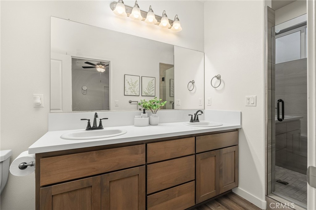 385 Bellamy Terrace Chico, CA 95973 - Photo 20 of 43 Primary Bathroom