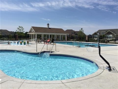 1033 Kopp Waunakee, WI 53597 - Photo 6 of 8