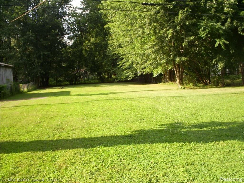 24766 Wick Road Taylor, MI 48180 - Photo 11 of 27 S5031362.JPG