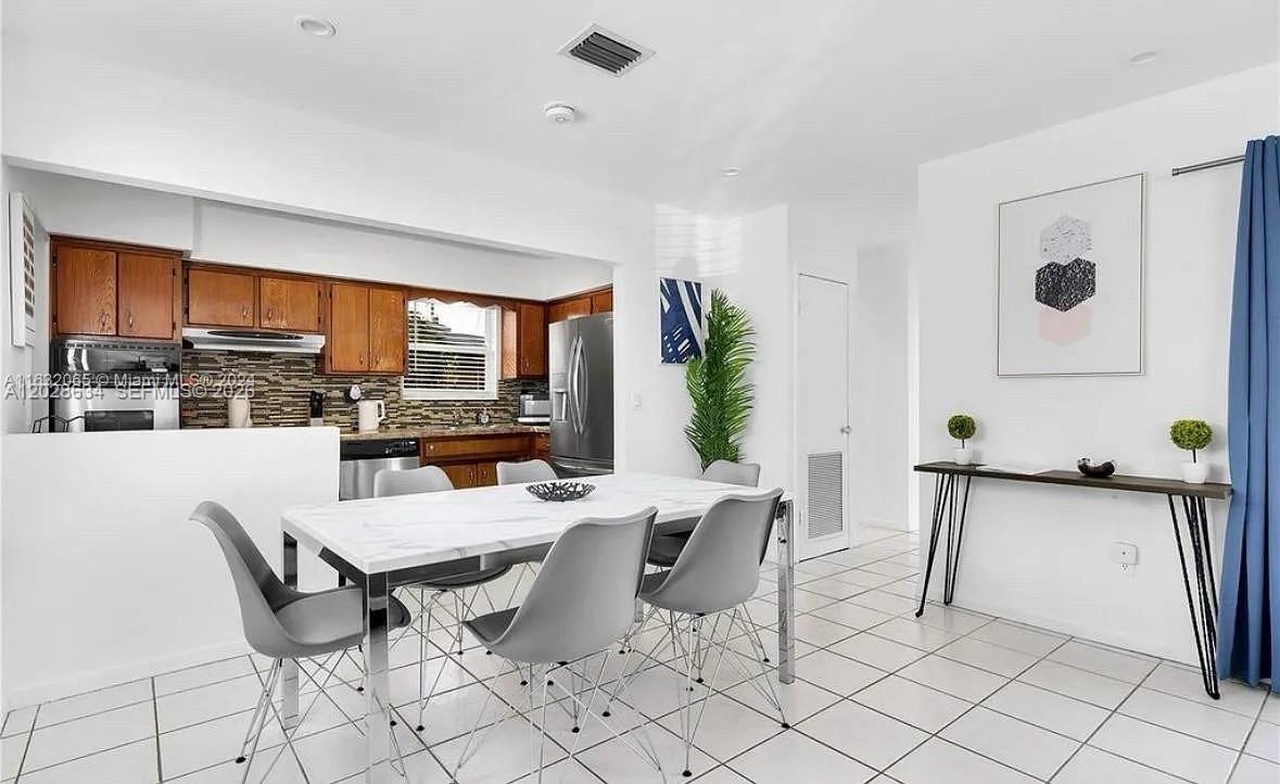 7851 Raleigh Street Hollywood, FL 33024 - Photo 10 of 26