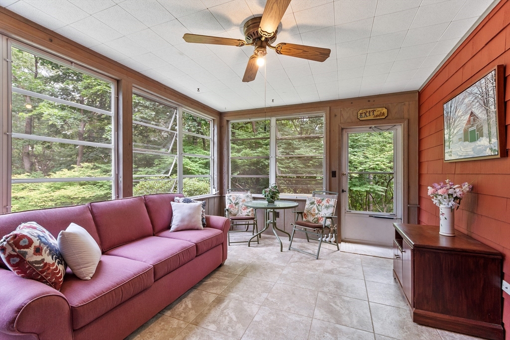 61 Amble Road Chelmsford, MA 01824 - Photo 11 of 28 Gallery Image 11