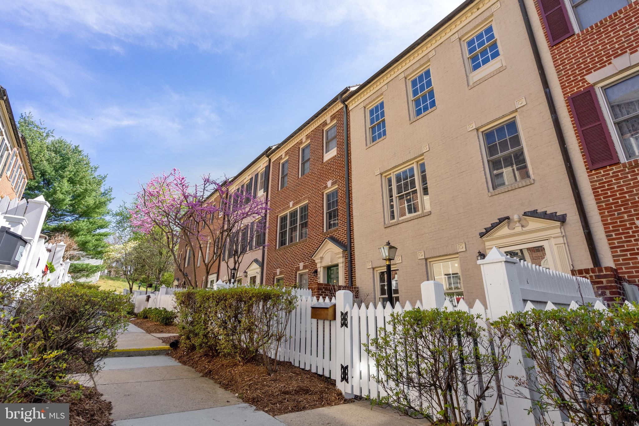 105 Ridgepoint Place Gaithersburg, MD 20878 - Photo 1 of 33 Front Exterior