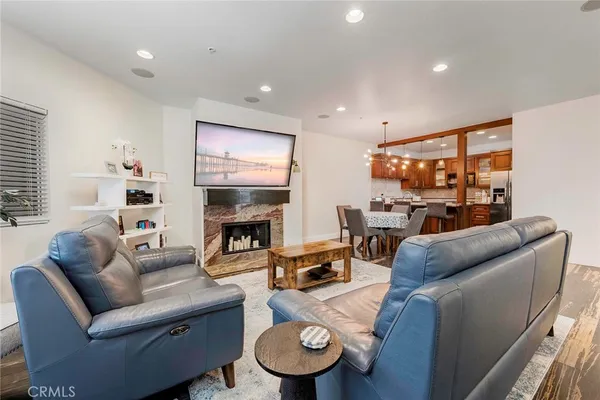 $859,000 | 16912 Sims Lane, Unit 103, Huntington Beach, CA 92649