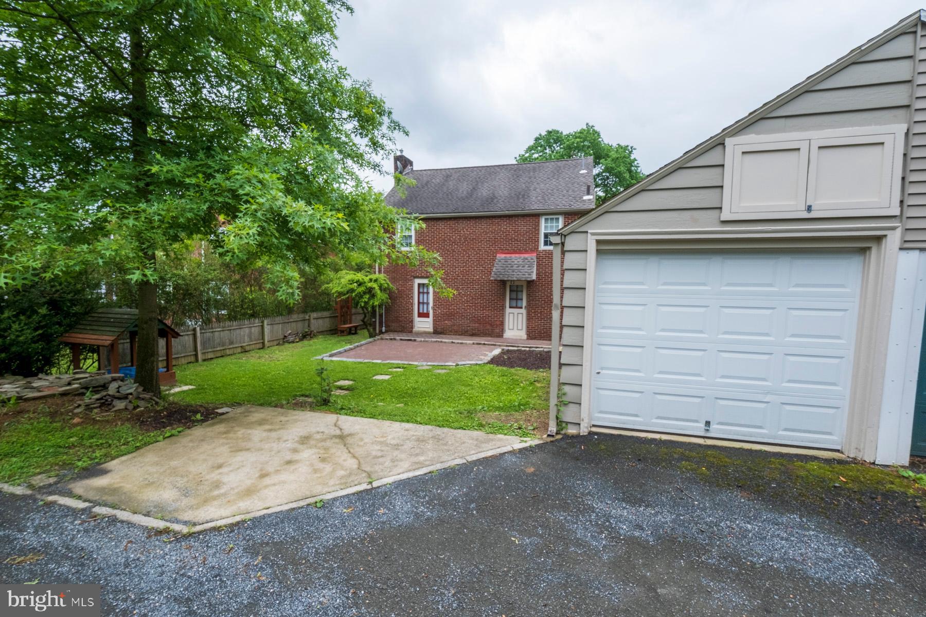 2621 Filbert Avenue Reading, PA 19606 - Photo 8 of 29 Gallery Image 8