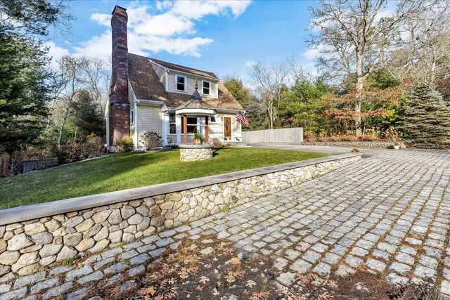 $985,000 | 10 Rockledge Drive, North Falmouth, MA 02556