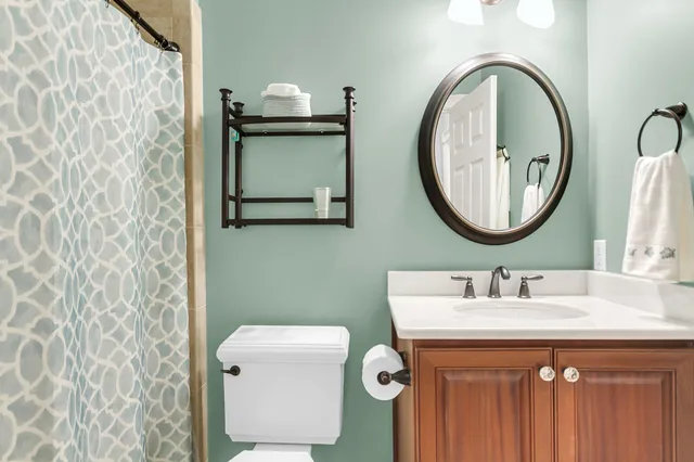 $989,000 | 1904 English Ivy Court, Mount Pleasant, SC 29464