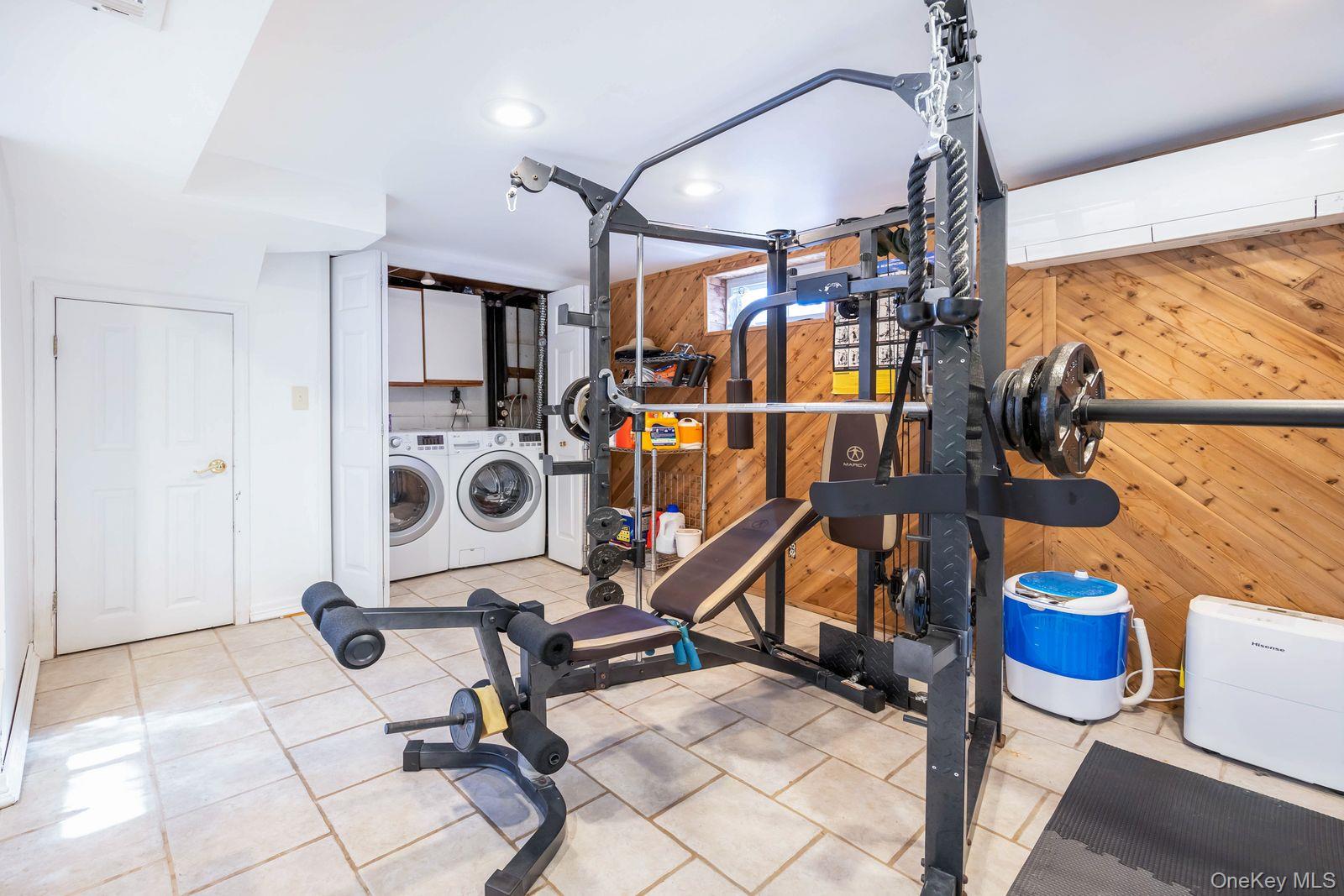 197 Park Drive North Staten Island, NY 10314 - Photo 37 of 37 a view of a room with gym equipment