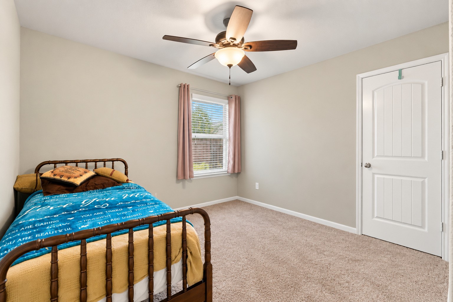 8218 Oakleaf Meadow Court Rosharon, TX 77583 - Photo 18 of 21 Gallery Image 18