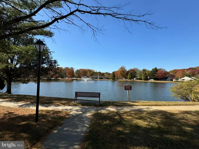 $300,000 | 6 East Azalea Lane, Mount Laurel, NJ 08054