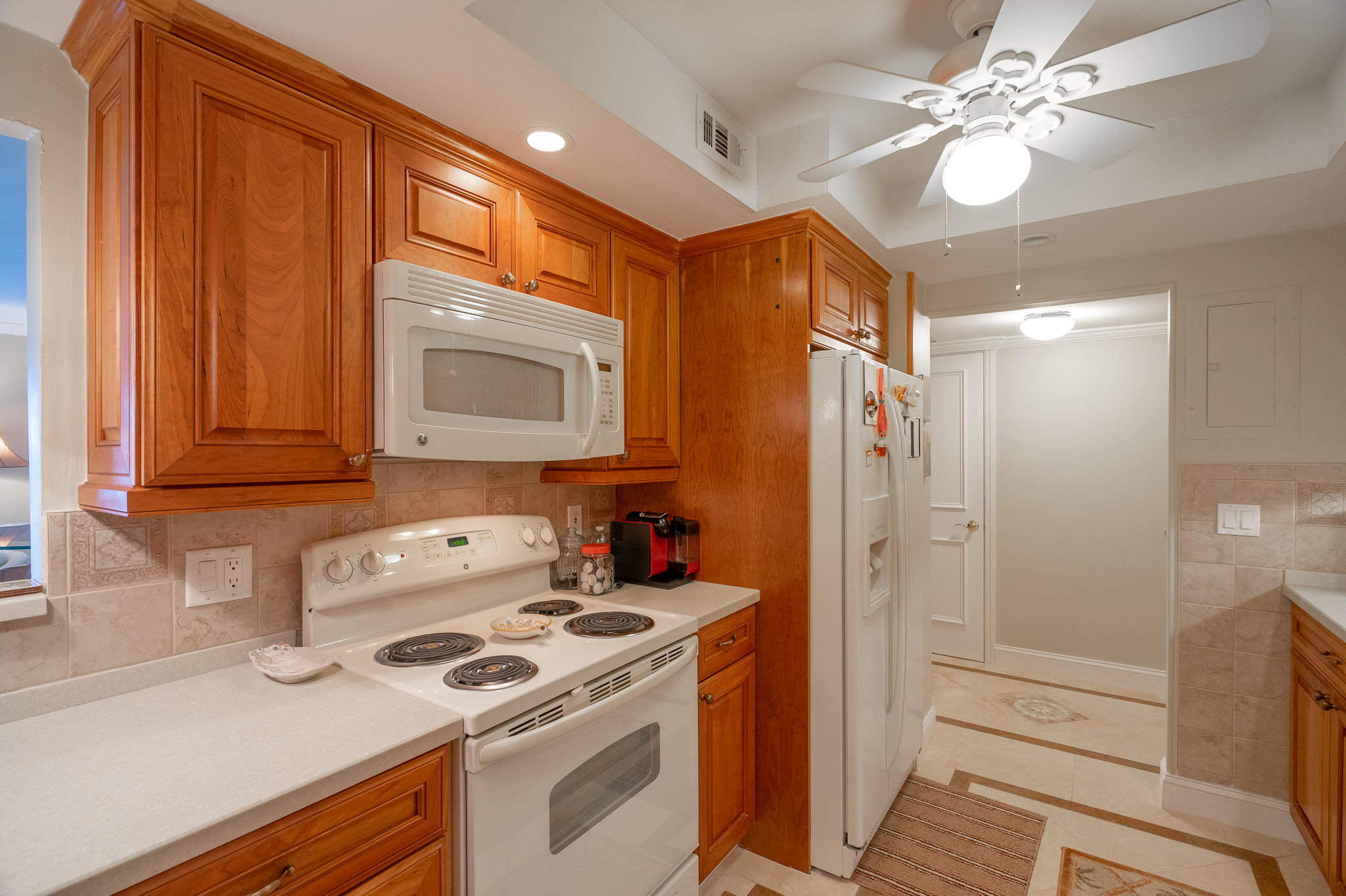 951 De Soto Road, Unit 3280 Boca Raton, FL 33432 - Photo 9 of 27 DSC07001