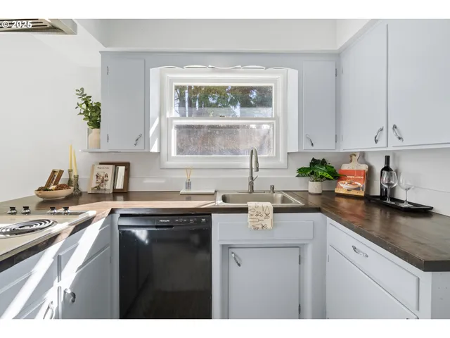 $379,000 | 1315 Lehigh Way Southeast, Albany, OR 97322