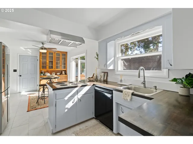 $379,000 | 1315 Lehigh Way Southeast, Albany, OR 97322