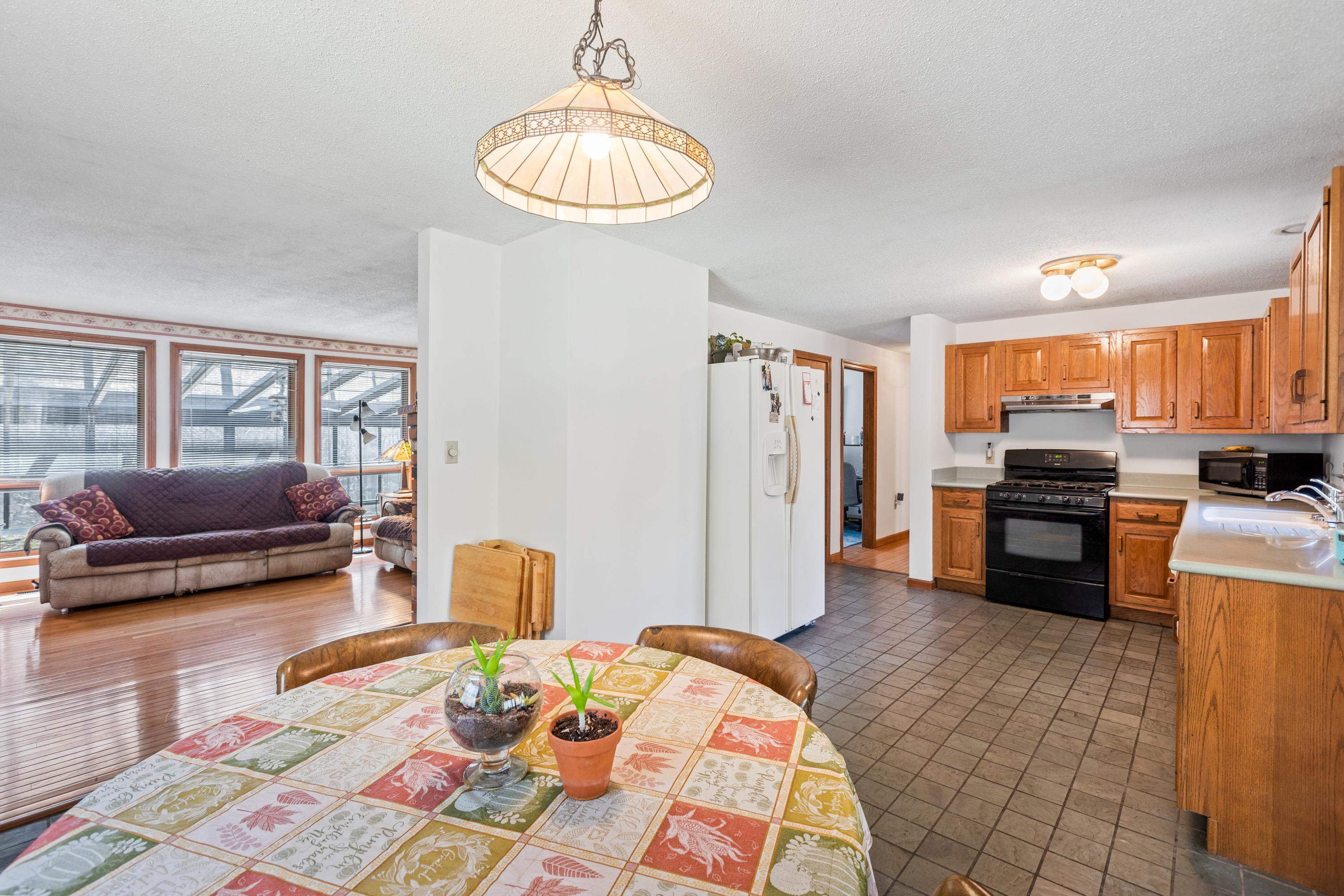 339 Squantum Road Jaffrey, NH 03452 - Photo 6 of 32