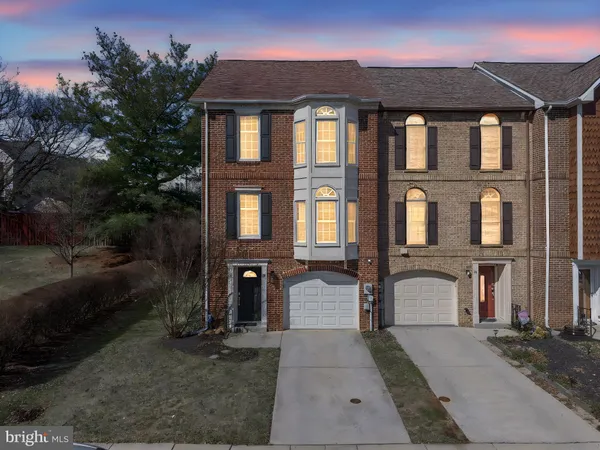 $410,000 | 92 Victoria Square, Frederick, MD 21702
