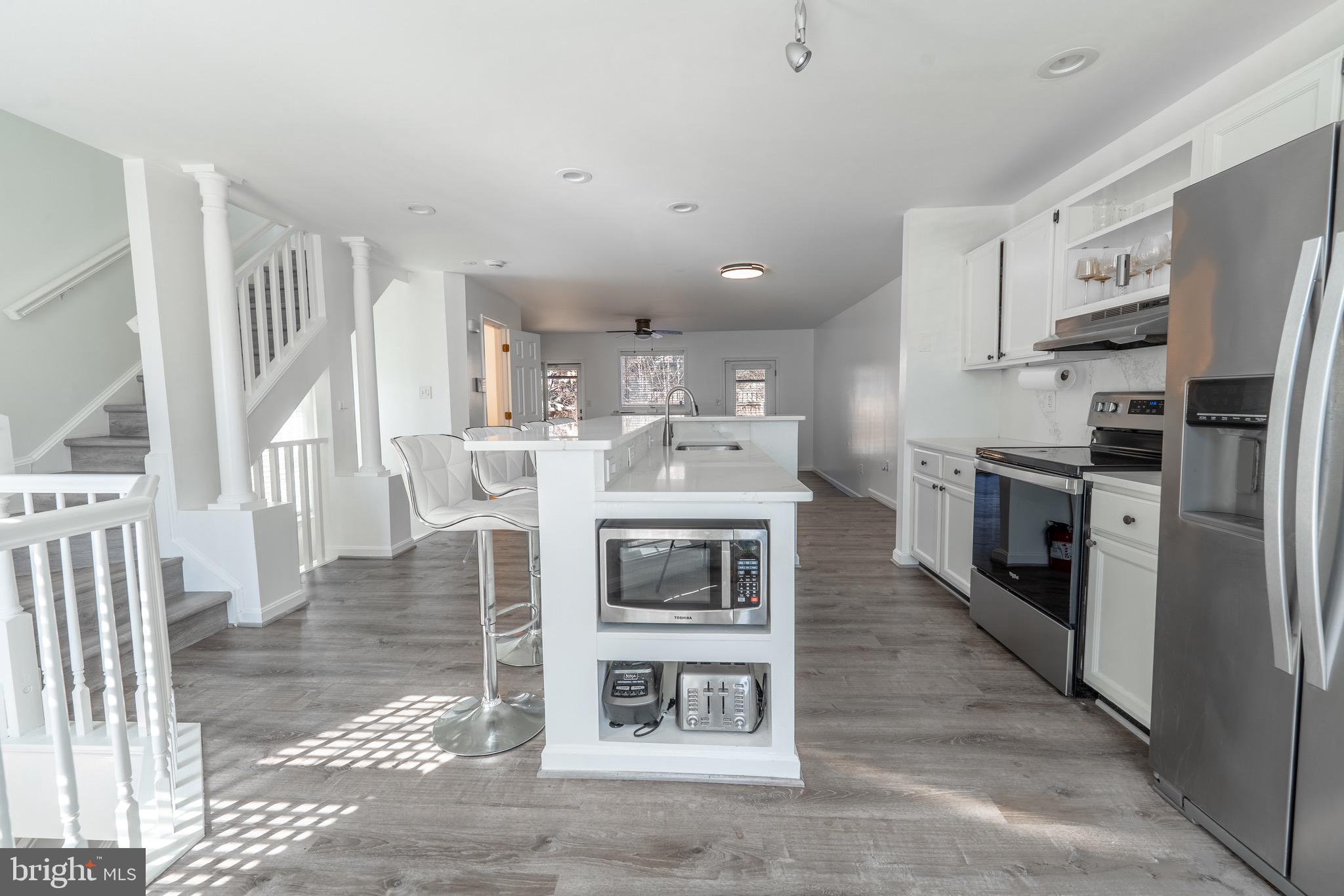 92 Victoria Square Frederick, MD 21702 - Photo 4 of 28