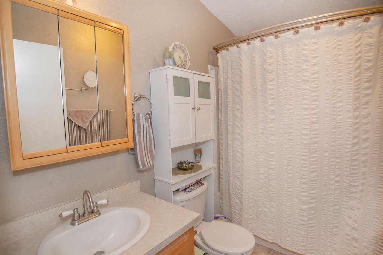 24533 South Pine Springs Road Cheney, WA 99004 - Photo 11 of 20