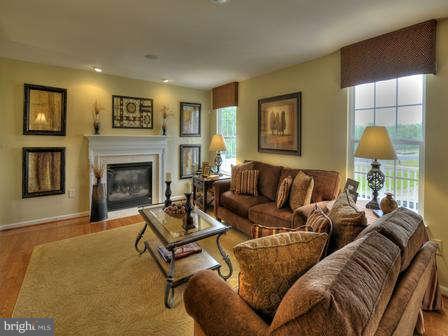 601 Countryside Road Seven Valleys, PA 17360 - Photo 5 of 8 Family Room