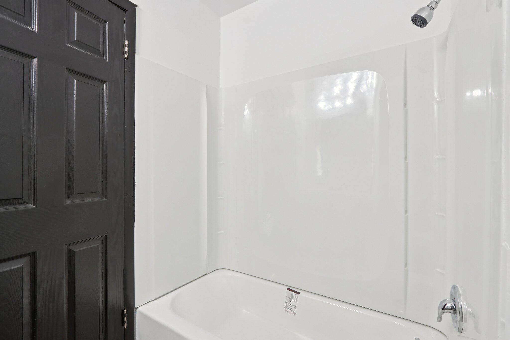 4731 North 89th Street Milwaukee, WI 53225 - Photo 24 of 34 27-web-or-mls-N 89th St-S0204-027