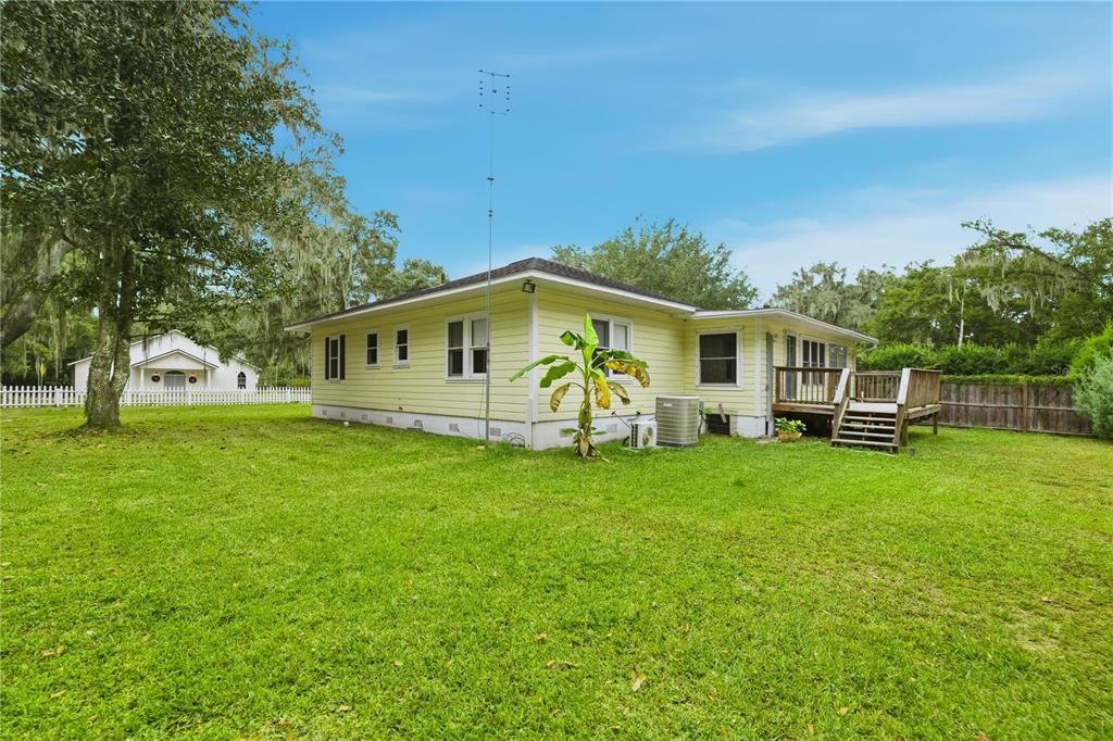 5915 Ave F McIntosh, FL 32664 - Photo 34 of 52 a view of a house with backyard