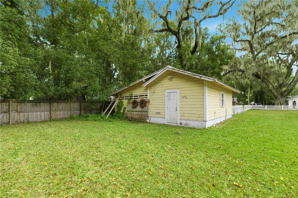 5915 Ave F McIntosh, FL 32664 - Photo 40 of 52 a view of a house with a yard