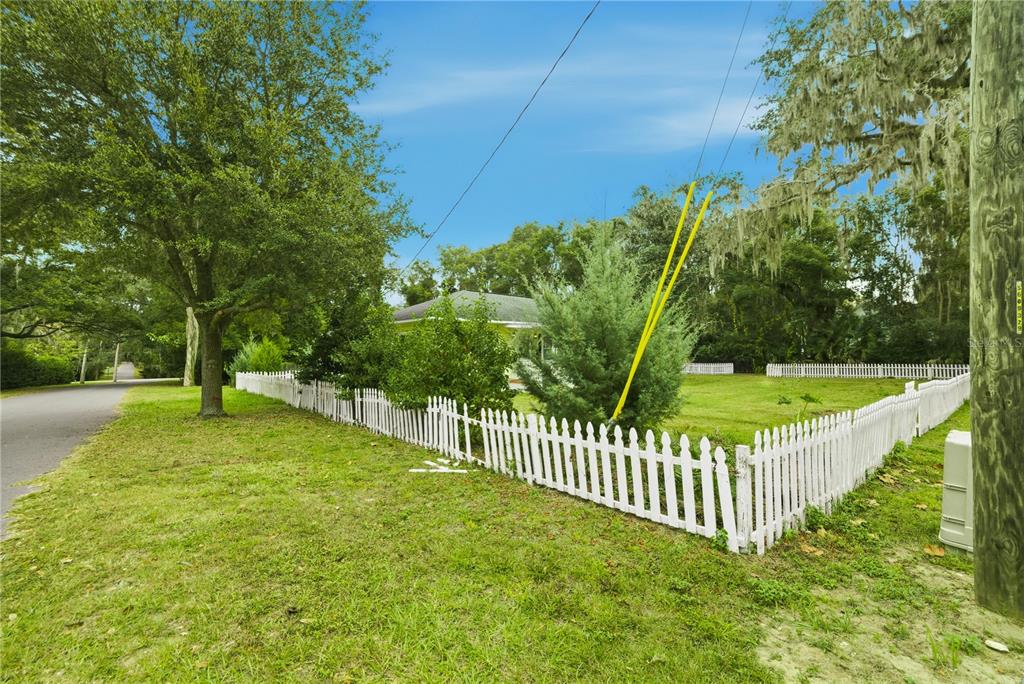 5915 Ave F McIntosh, FL 32664 - Photo 7 of 50 a view of a garden