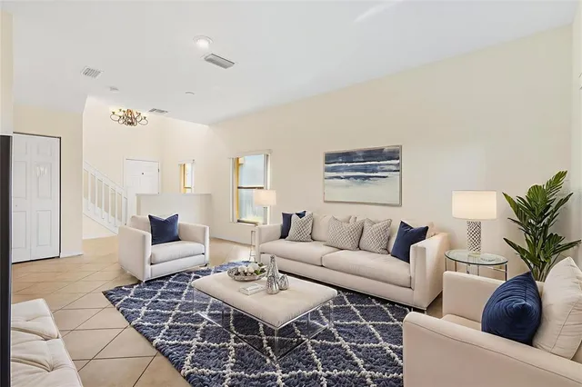 $275,000 | 12366 Northeast 50th View, Oxford, FL 34484