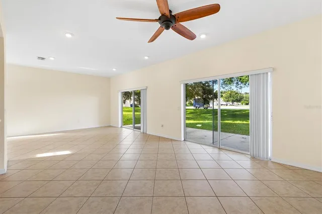 $275,000 | 12366 Northeast 50th View, Oxford, FL 34484