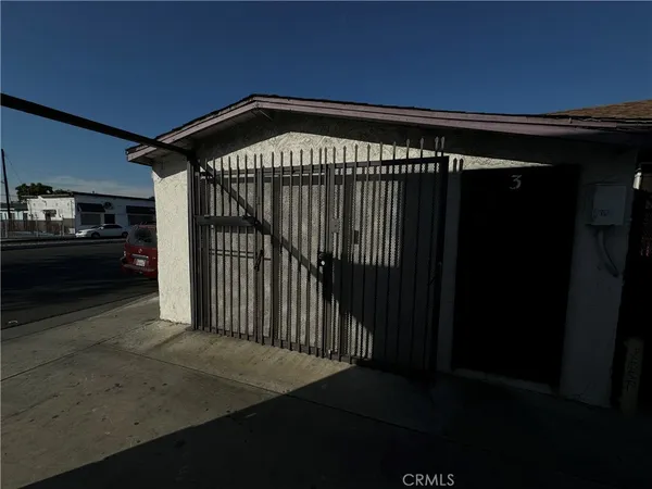 $999,800 | 12008 Long Beach Boulevard, Lynwood, CA 90262