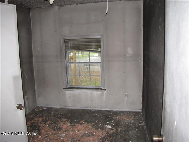 4543 Timuquana Road Jacksonville, FL 32210 - Photo 3 of 4 Bedroom
