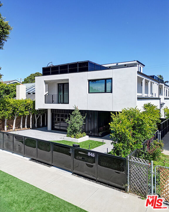 846 Dickson Street Marina del Rey, CA 90292 - Photo 58 of 58