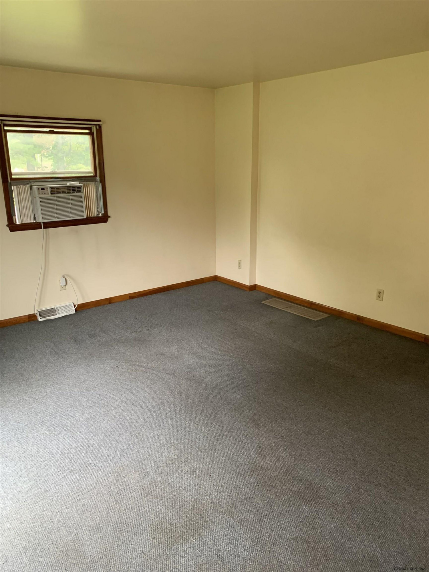119 Dunsbach Road, Unit 2 (REAR) Halfmoon, NY 12065 - Photo 7 of 12 Photo 7