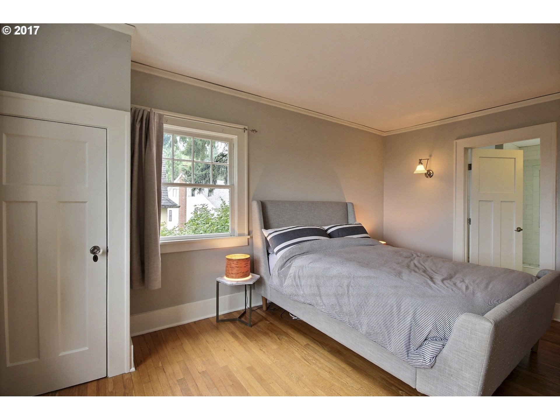 2674 Southwest Talbot Road Portland, OR 97201 - Photo 14 of 23
