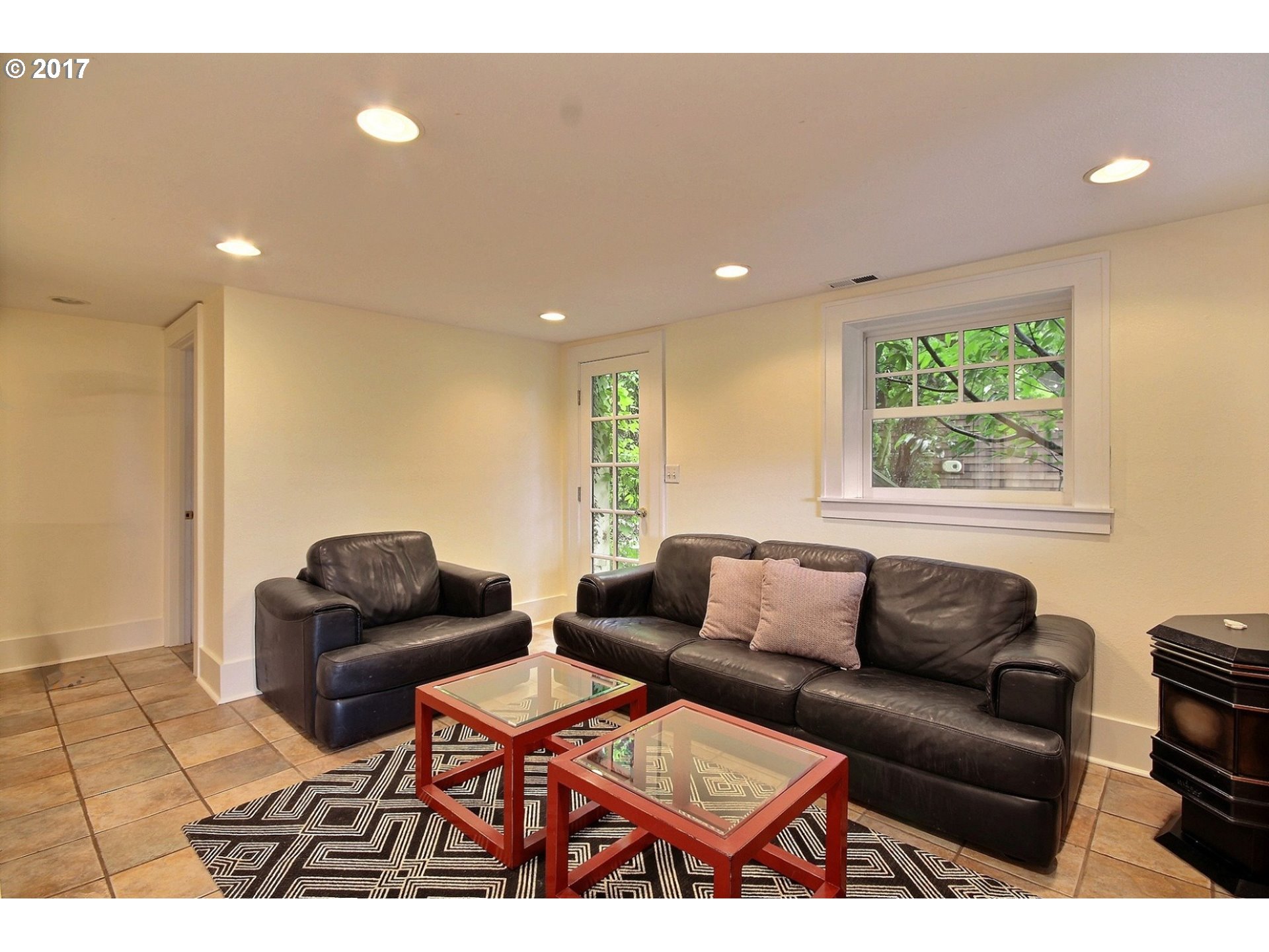 2674 Southwest Talbot Road Portland, OR 97201 - Photo 22 of 23