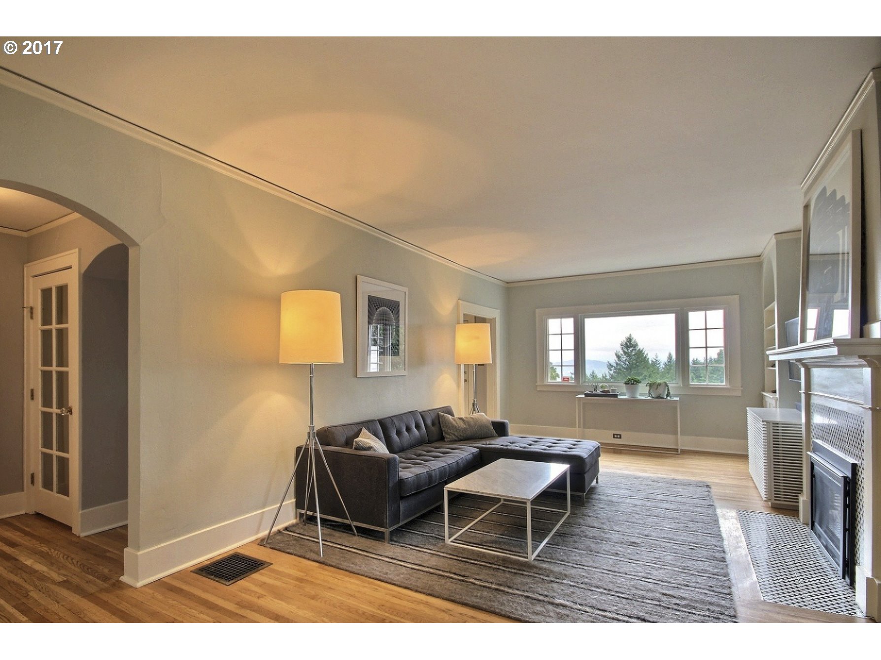 2674 Southwest Talbot Road Portland, OR 97201 - Photo 4 of 23