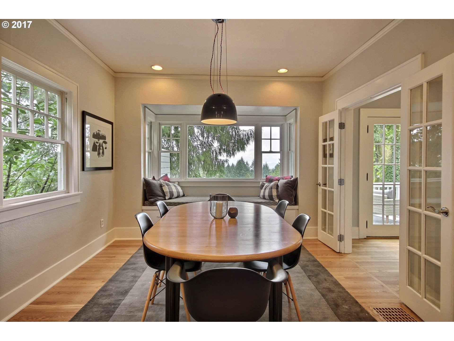 2674 Southwest Talbot Road Portland, OR 97201 - Photo 7 of 23