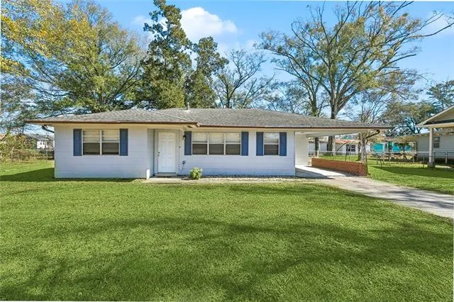 $174,900 | 426 North Marchand Avenue, Gonzales, LA 70737